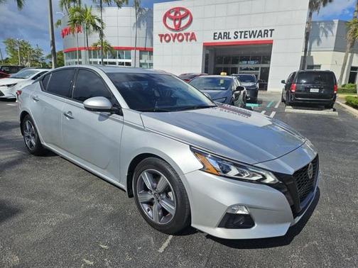 2022 Nissan Altima 2.5 SL