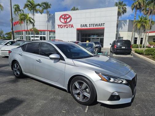2022 Nissan Altima 2.5 SL
