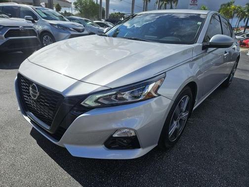 2022 Nissan Altima 2.5 SL
