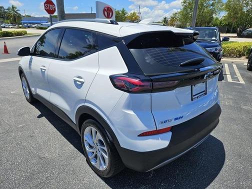 2023 Chevrolet Bolt EUV FWD LT