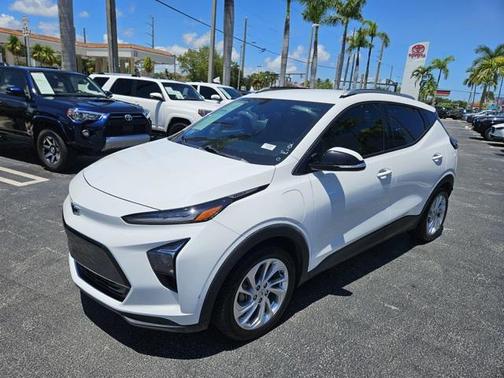 2023 Chevrolet Bolt EUV FWD LT