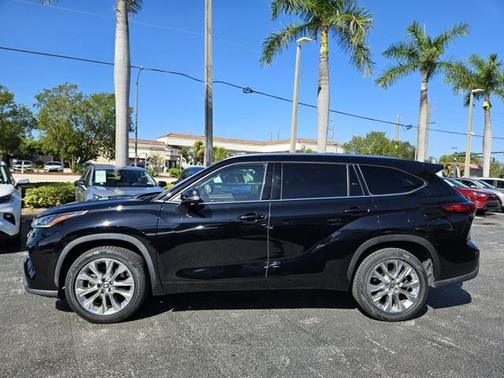 2021 Toyota Highlander Hybrid Limited