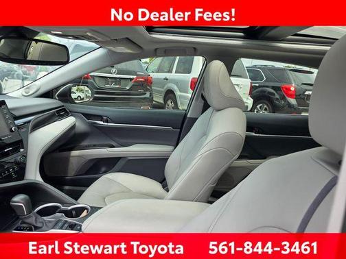 Celestial Silver Metallic 2023 Toyota Camry XLE