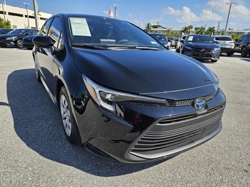 2025 Toyota Corolla Hybrid SE