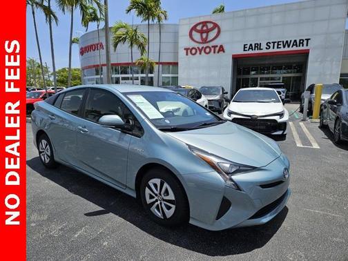 2016 Toyota Prius Three
