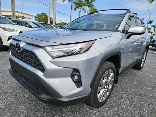 2025 Toyota RAV4 XLE Premium