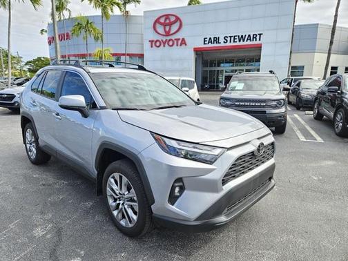 2025 Toyota RAV4 XLE Premium