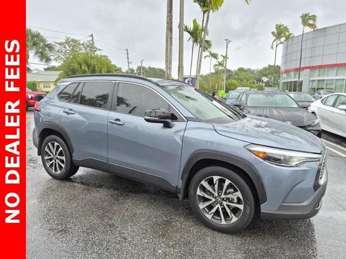 2025 Toyota Corolla Cross XLE