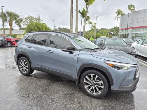 2025 Toyota Corolla Cross XLE