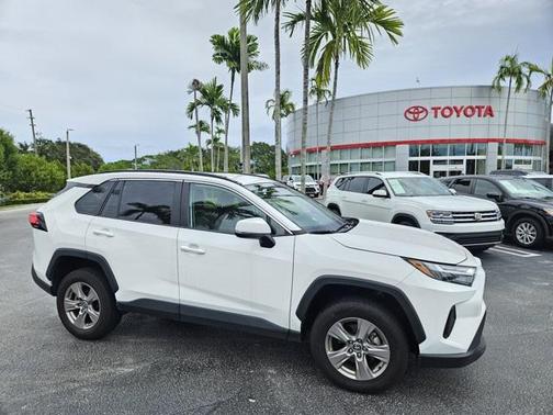 2023 Toyota RAV4 XLE