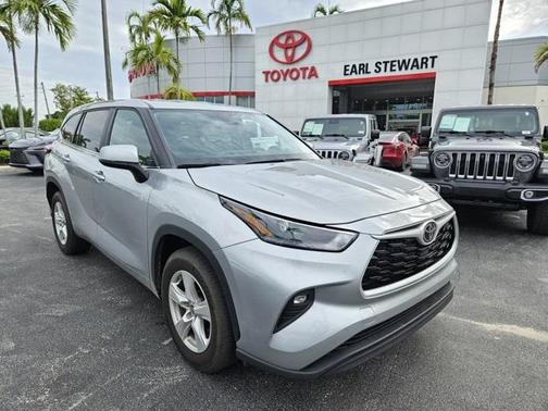 2024 Toyota Highlander XLE