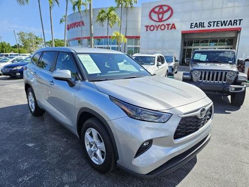 2024 Toyota Highlander XLE