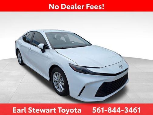 Ice Cap 2025 Toyota Camry LE