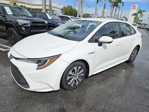 2020 Toyota Corolla Hybrid LE