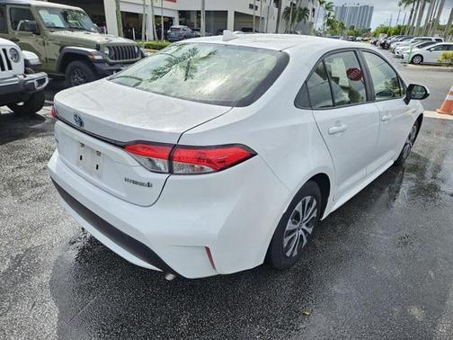 2020 Toyota Corolla Hybrid LE