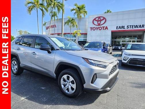 2023 Toyota RAV4 LE