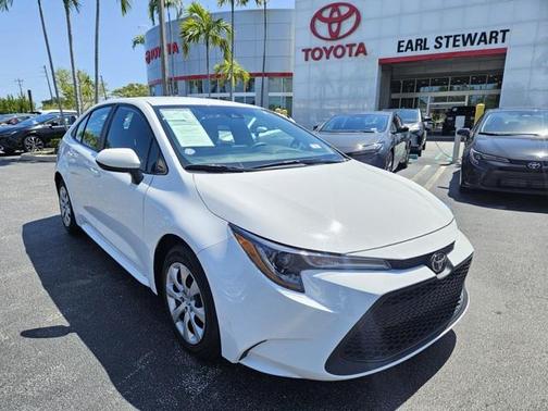 2022 Toyota Corolla LE