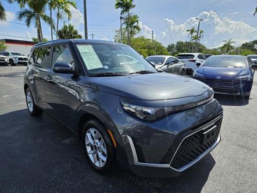 2023 Kia Soul LX