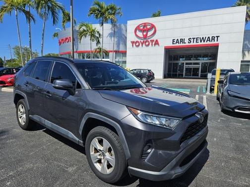 2021 Toyota RAV4 XLE