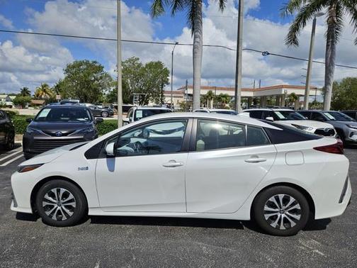 2021 Toyota Prius Prime SE