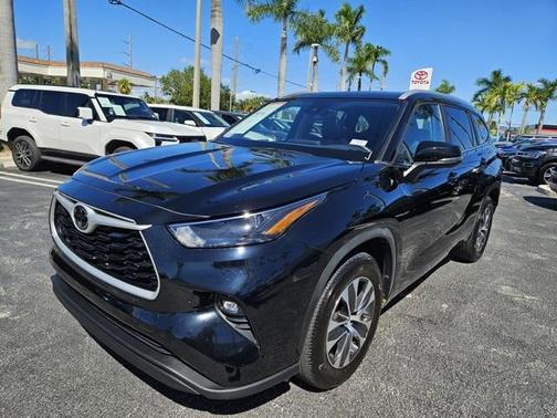 2024 Toyota Highlander Platinum