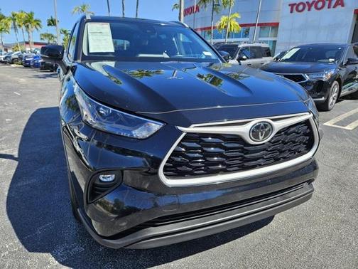 2024 Toyota Highlander Platinum