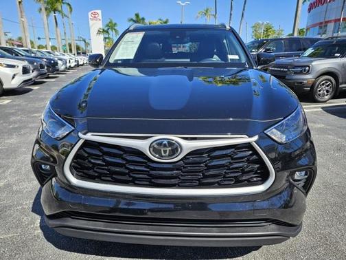 2024 Toyota Highlander Platinum