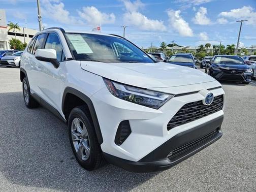 2024 Toyota RAV4 Hybrid XLE