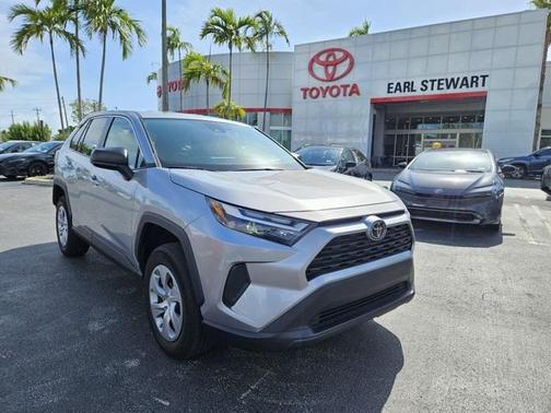 2023 Toyota RAV4 LE