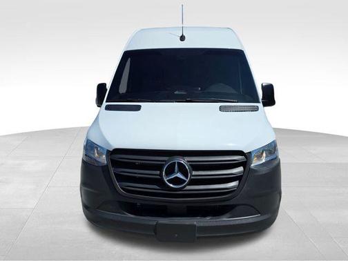 Arctic White 2025 Mercedes-Benz Sprinter 2500 Standard Roof