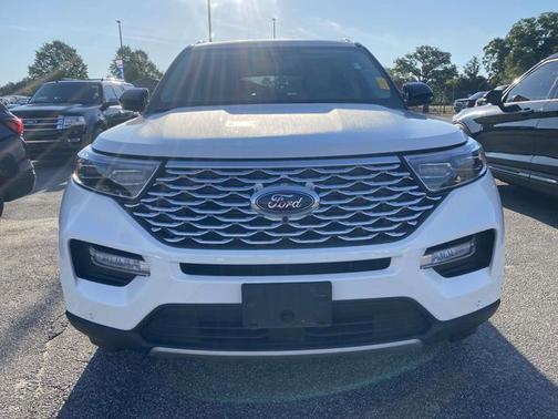 STAR WHITE MET TRI-COAT 2023 Ford Explorer PLATINUM