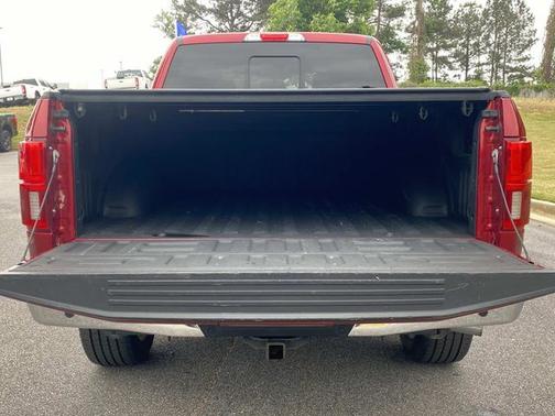 RUBY RED METALLIC TINTED CC 2019 Ford F-150 LARIAT