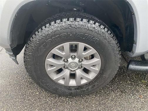 2017 Toyota Tacoma SR5