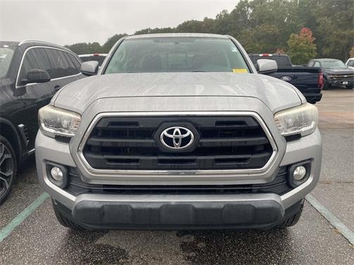 2017 Toyota Tacoma SR5