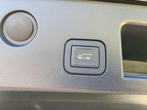 Black 2025 Chevrolet Equinox LT