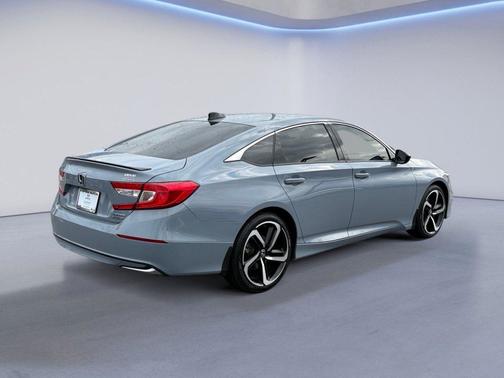 2022 Honda Accord Hybrid 