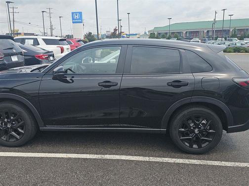 Crystal Black Pearl 2025 Honda HR-V