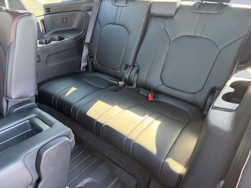 Radiant Red Metallic Ii 2025 Honda Pilot