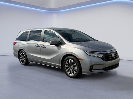 Lunar Silver Metallic 2023 Honda Odyssey