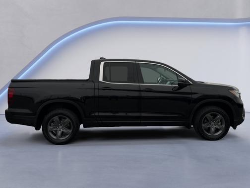 Crystal Black Pearl 2023 Honda Ridgeline