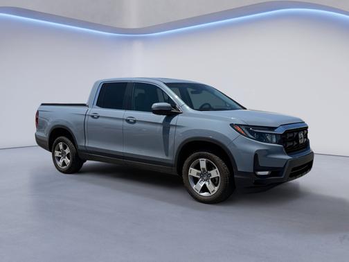 Sonic Gray Pearl 2025 Honda Ridgeline