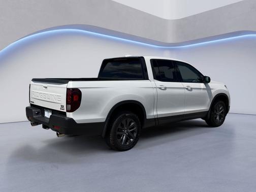 Platinum White Pearl 2025 Honda Ridgeline