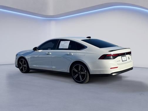 2024 Honda Accord Hybrid 