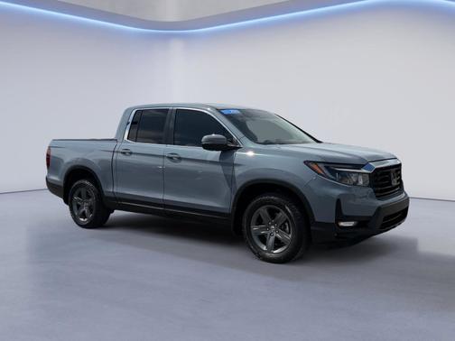 Sonic Gray Pearl 2023 Honda Ridgeline