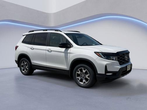 Platinum White Pearl 2023 Honda Passport