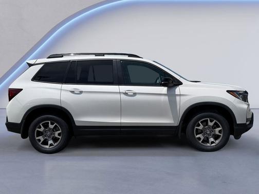 Platinum White Pearl 2023 Honda Passport