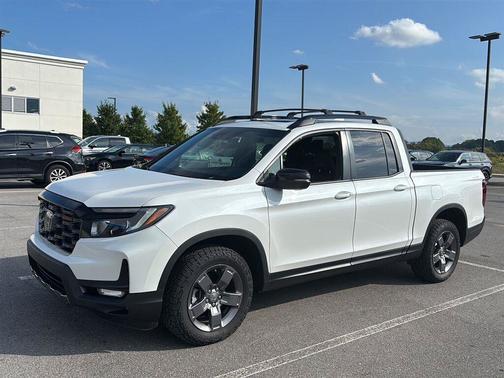 Platinum White Pearl 2024 Honda Ridgeline