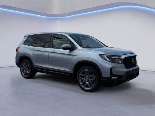 Lunar Silver Metallic 2023 Honda Passport