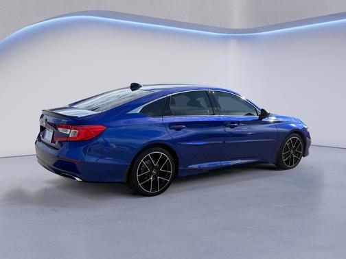 2022 Honda Accord 