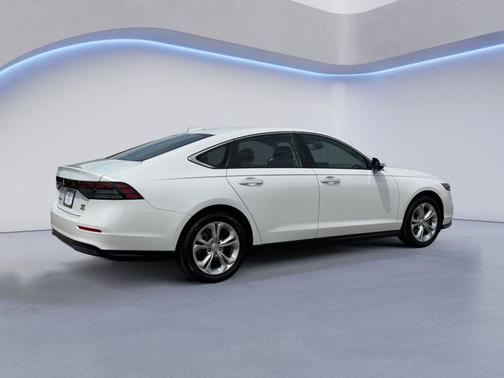 Platinum White Pearl 2024 Honda Accord